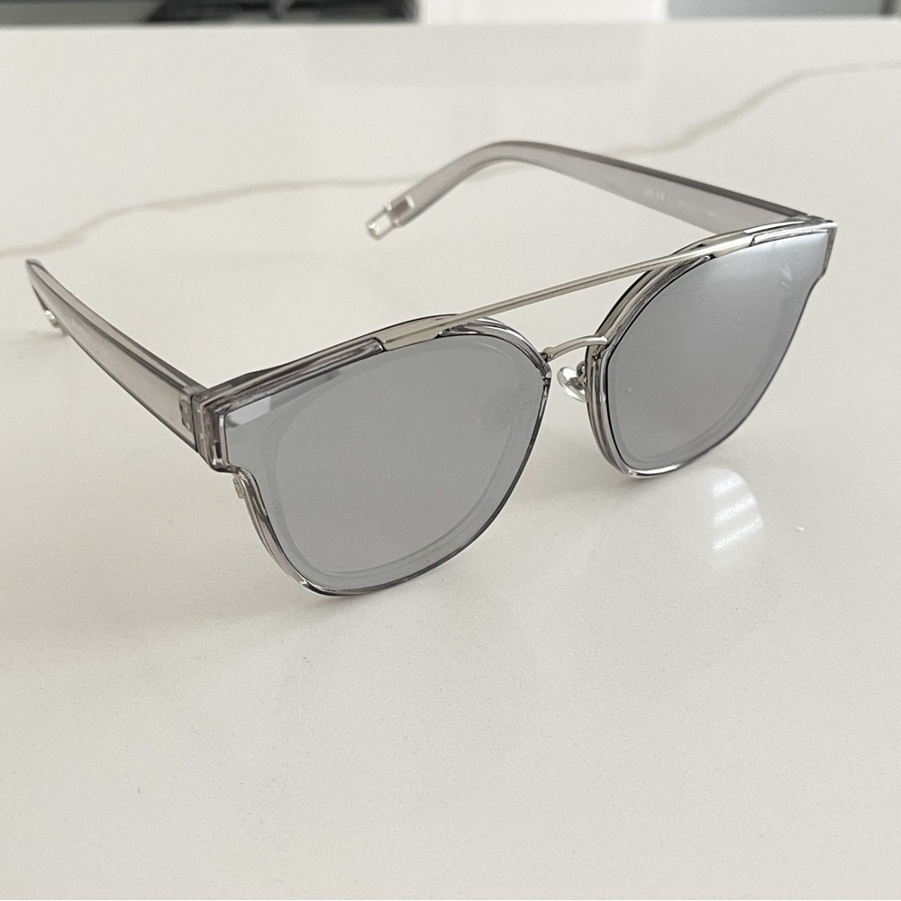 Silver Mirrored Sunglasses